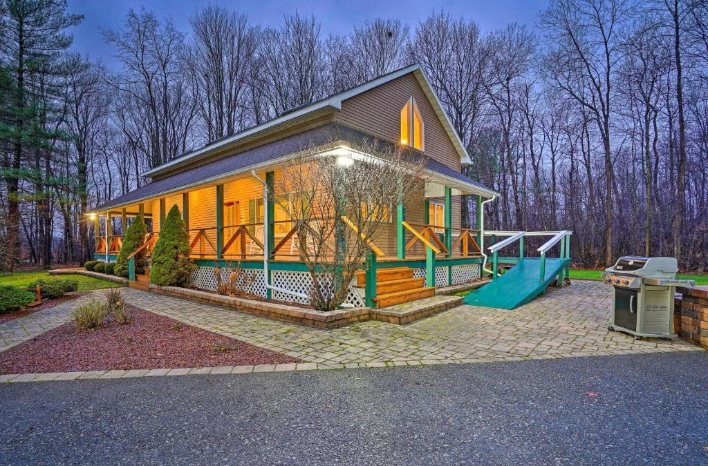 Oneida House | Spacious Oneida Retreat with Game Room!