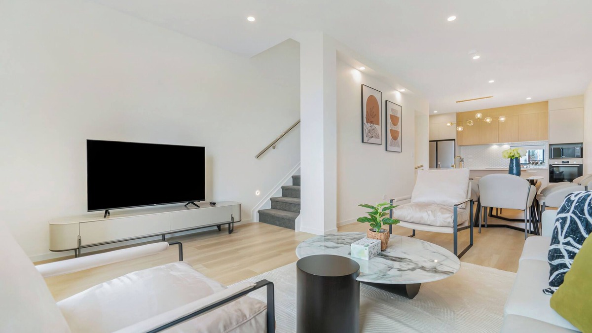 Auckland Central Business District House | Spacious Parkview 3-Bedroom Villa with garage Unit 45