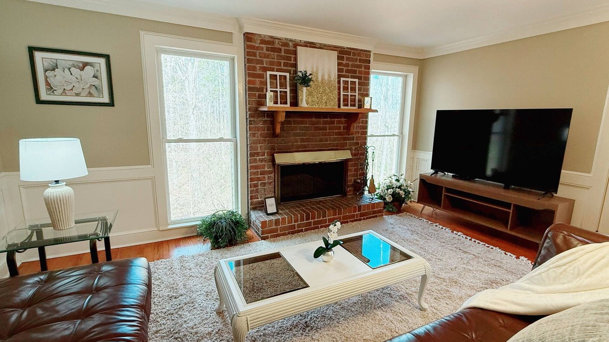 Lawrenceville House | Spacious+Peaceful 4BED/2.5BATH Disc Golf, Porch, & Gazebo