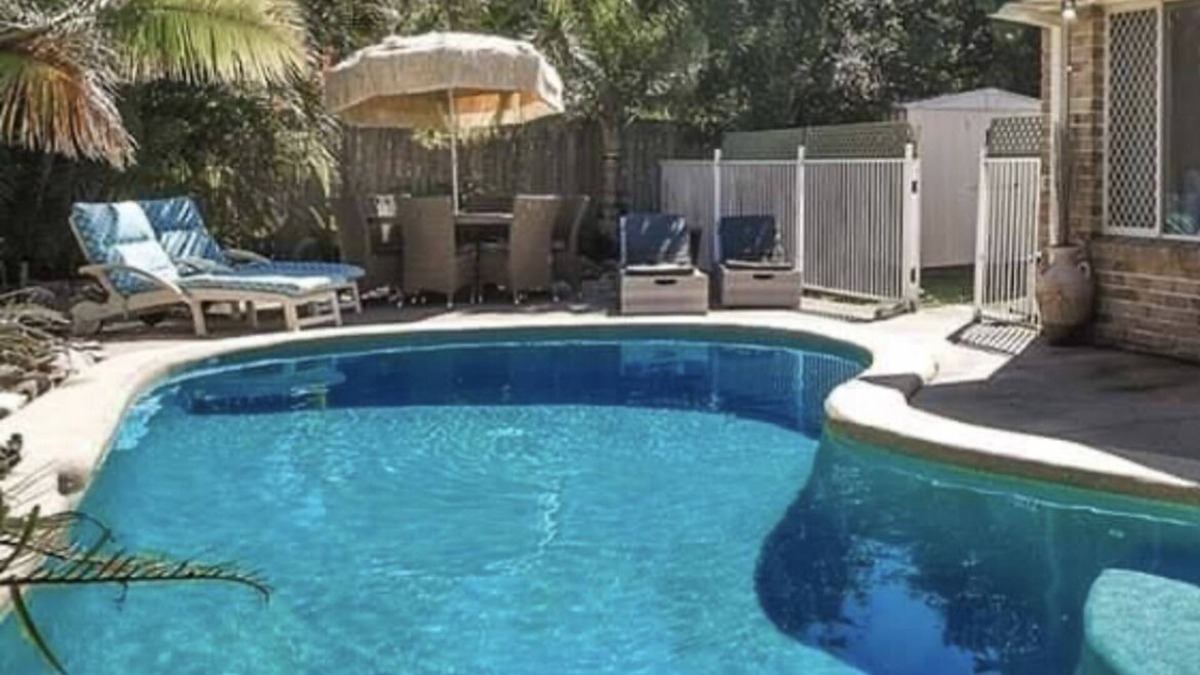 Mountain Creek House | Spacious Pet Friendly Home with Private Pool 5mins from Mooloolaba Beach