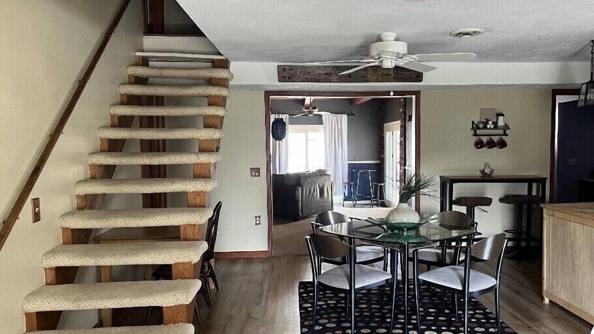 Bemus Point House | Spacious Pet Friendly home near Lake & Golf Course-Sleeps 20