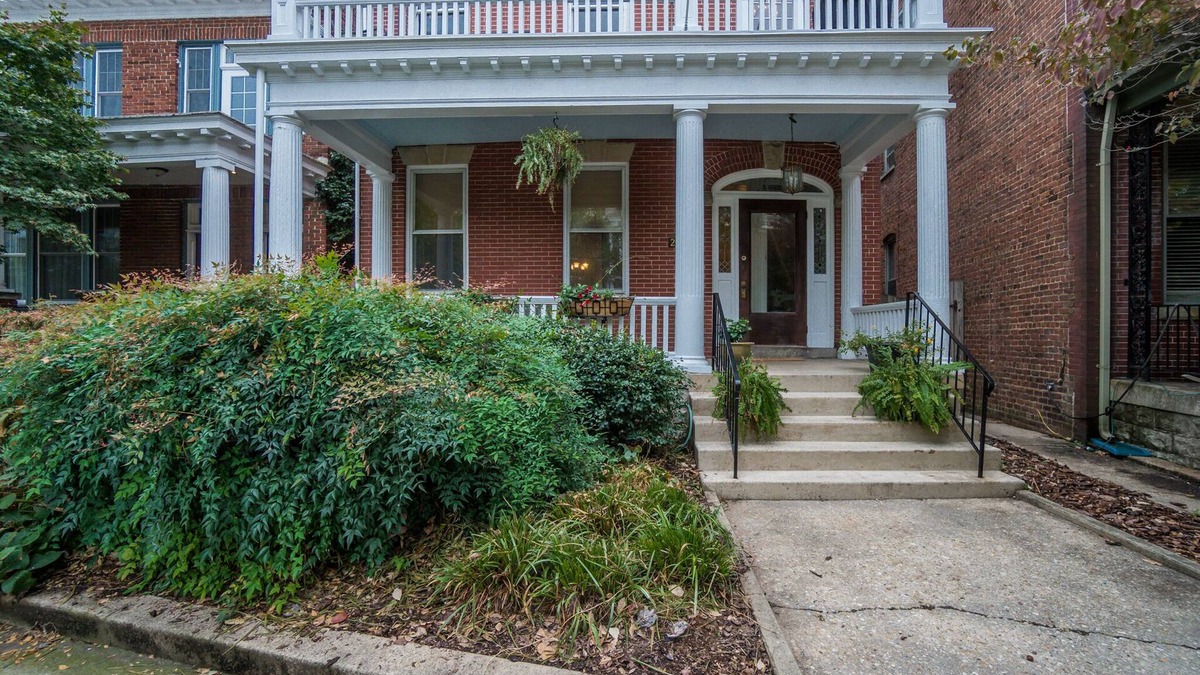 Fan District Apartment | Spacious & Prime Location in The Fan