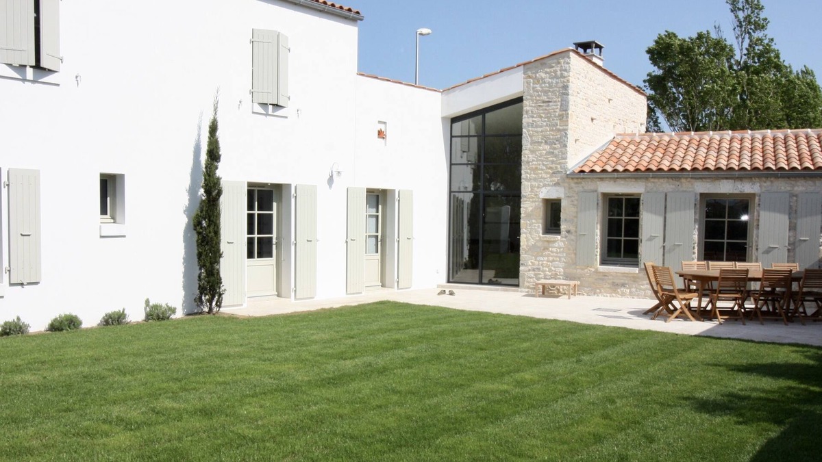 Saint-Denis-d'Oleron House | Spacious restored barn near center and beaches 10 people St Denis d'Oléron