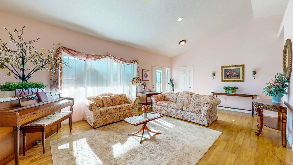Mill City House | Spacious Ranch Home with Sprawling Yard
