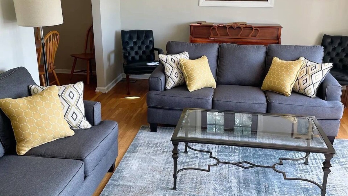 Frankfort House | Spacious Ranch in Frankfort.