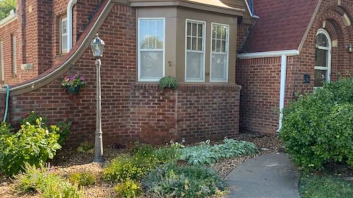 McPherson House | Spacious remodeled bungalow in the heart of McPherson!