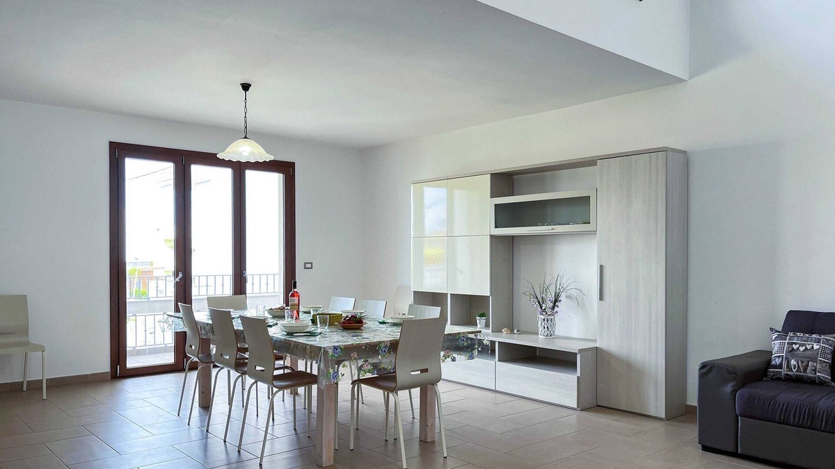 Racale House | Spacious Renovated Apartment in Racale, Comfort in the Heart of Salento