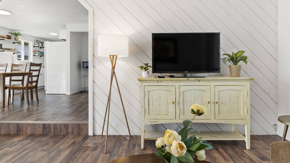 Council House | Spacious renovated home in the heart of outdoor recreation.