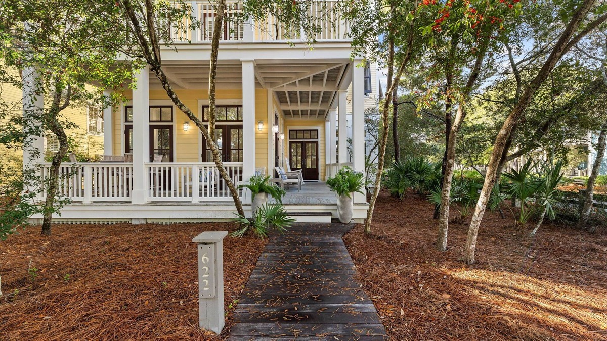 Watercolor House | Spacious Retreat For 14 w/Carriage House | Beach Club, Pool, & Lazy River Access