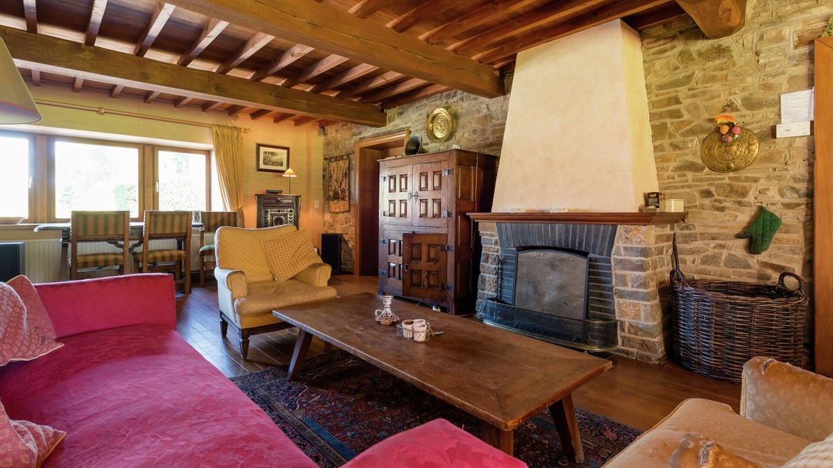 Rendeux Villa | Spacious Retreat in Warizy