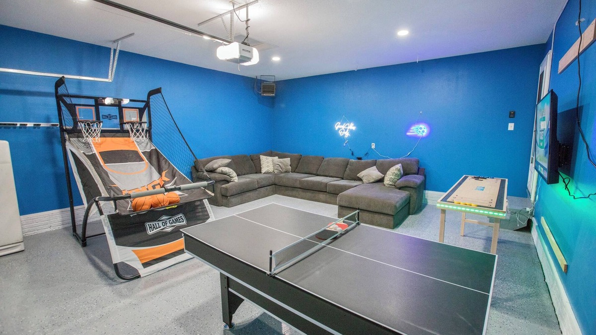Ankeny House | Spacious Retreat with Dual Master Suites, Game Room and Outdoor Escape