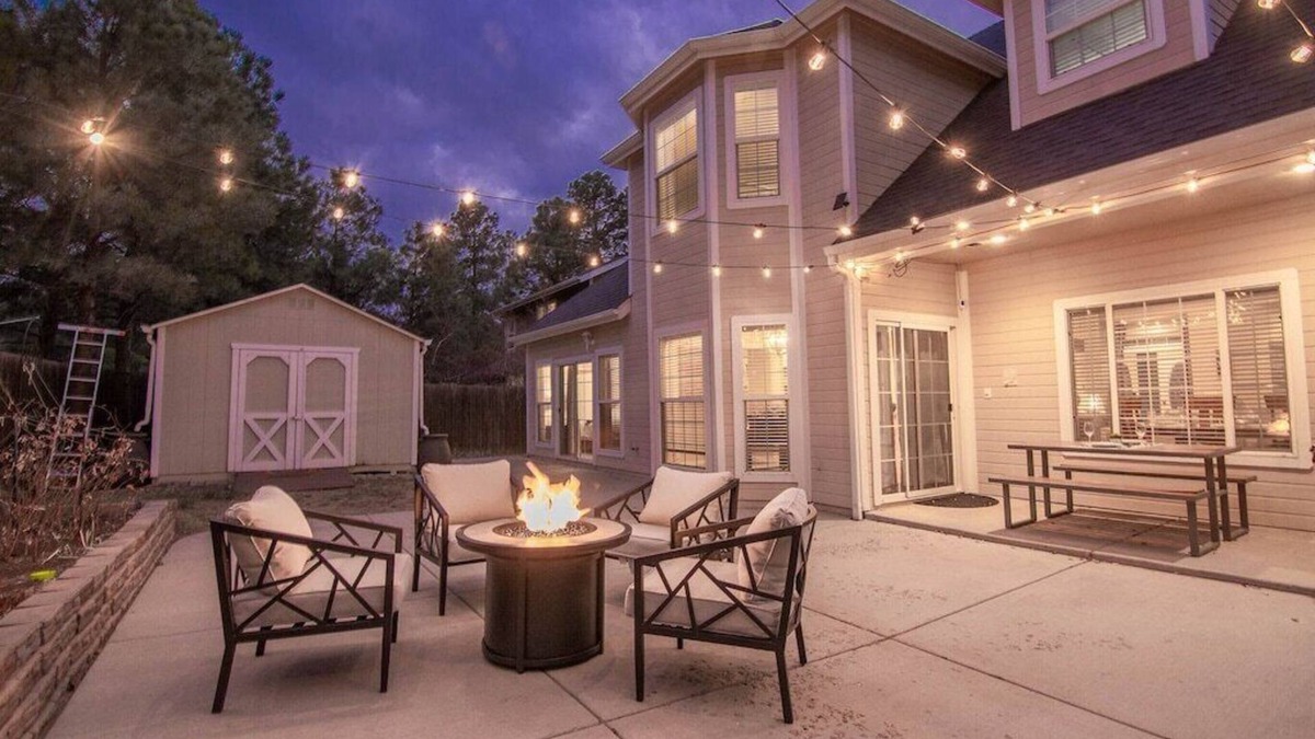 Ponderosa Trails House | Spacious Retreat with 2 Master Suites, Foosball & AC