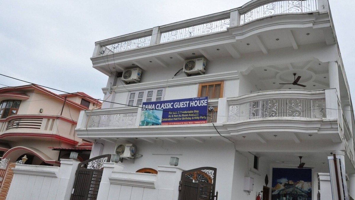 Bullawala House | Spacious Room Near Indian Military Academy