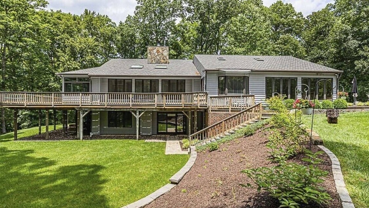 Mechanicsville House | Spacious RVA retreat home - The Creek House at Hanover