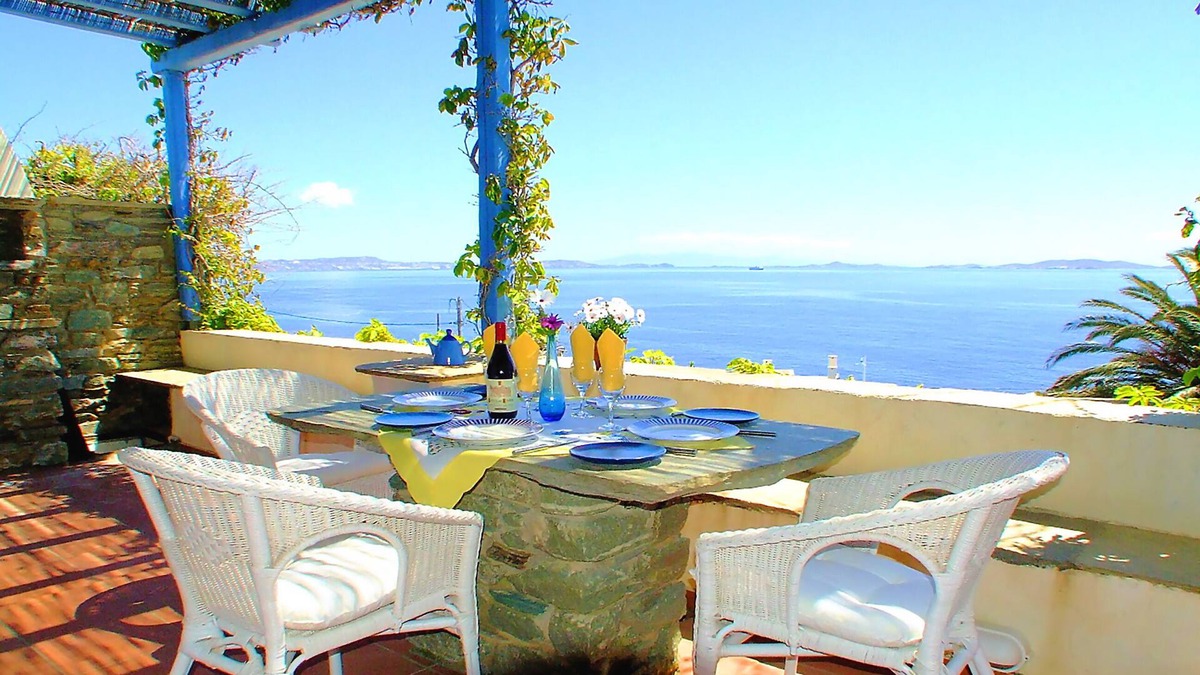 Agios Sostis House | Spacious Seaside House with Superb Aegean View near the Beach