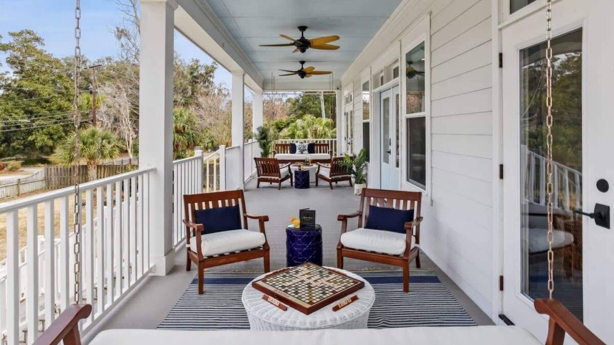 Whitemarsh Island House | Spacious, Serene Estate | Hot Tub, Near Beach