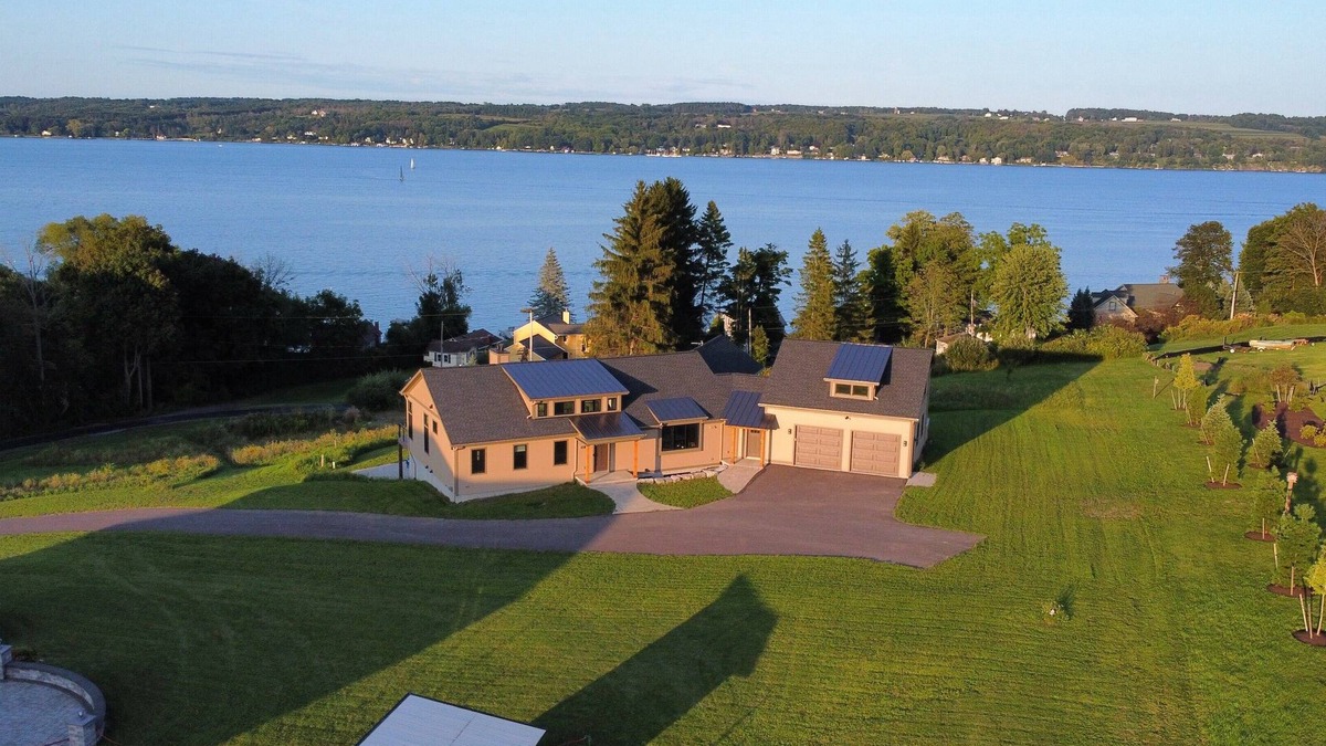 Skaneateles House | Spacious Skaneateles lakeview 5-bedroom house with AC, WiFi & views galore