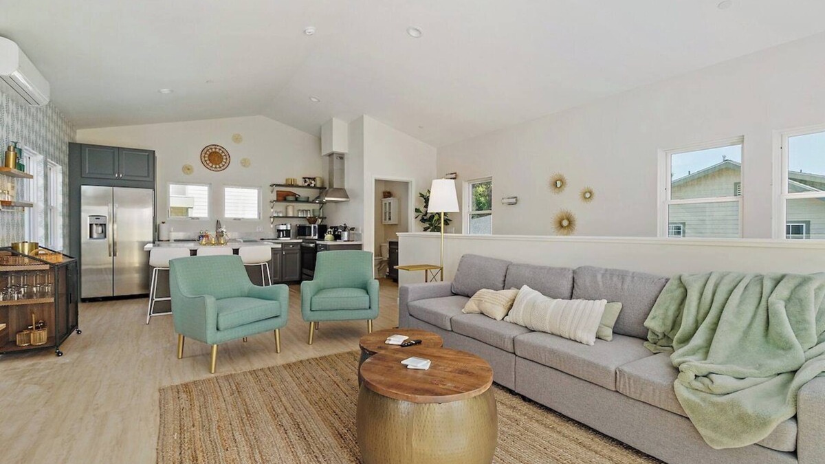San Luis Obispo House | Spacious SLO Retreat | Walk to DT/Parks