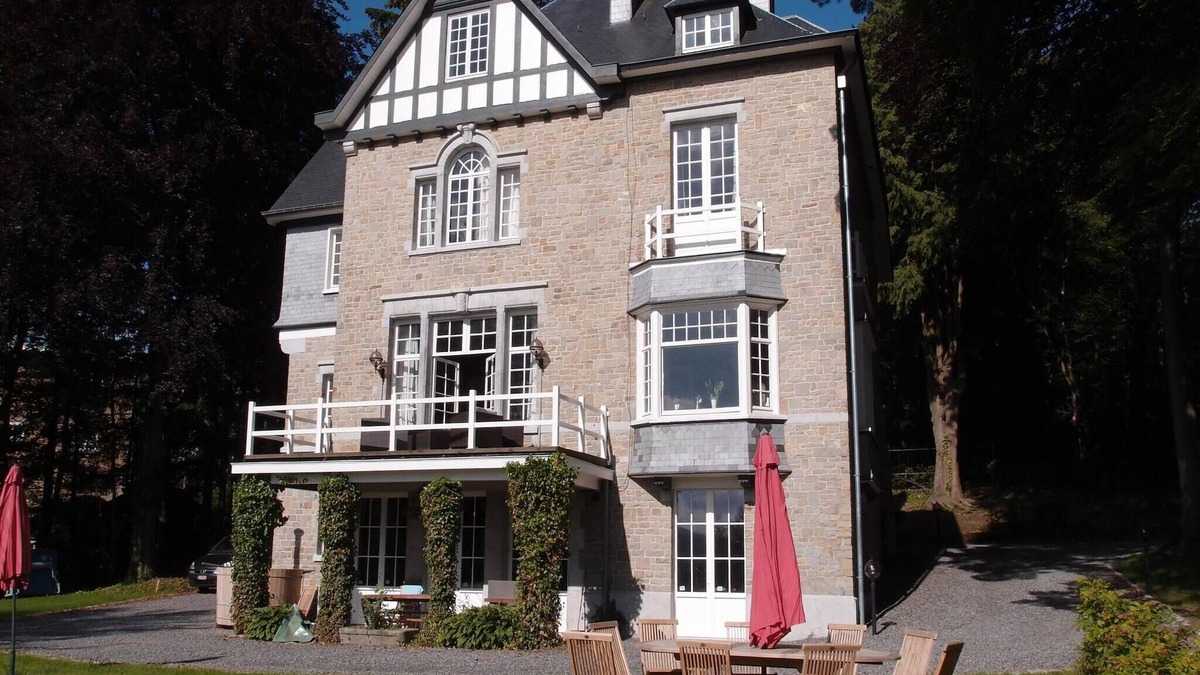Spa Villa | Spacious Spa Villa with Garden