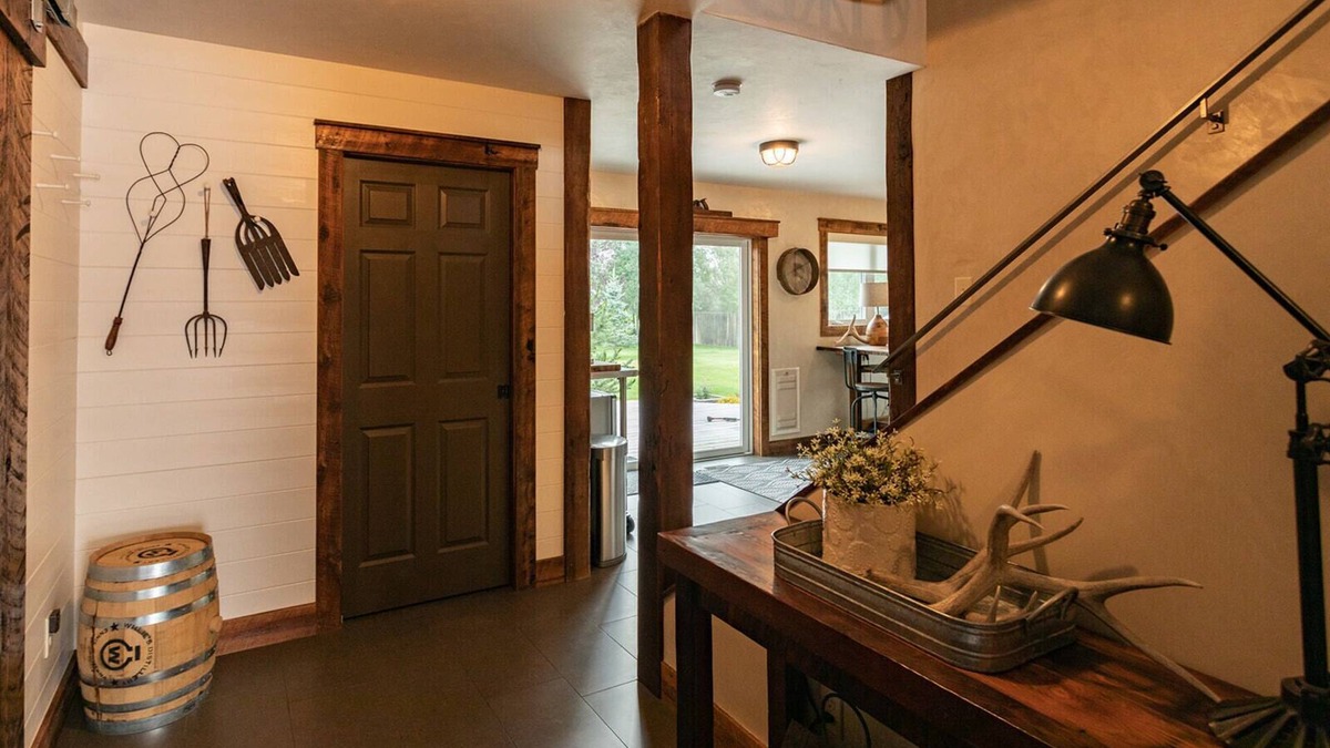 Bozeman House | Spacious studio! Quiet, clean & comfortable. Excellent location!