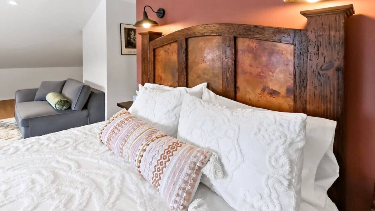 Durango Apartment | Spacious Studio Unit 5 with Gorgous Canyon Views!