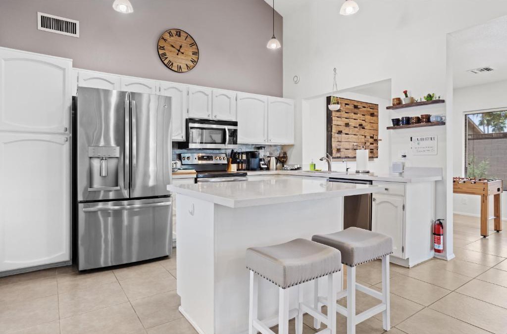 Scottsdale Vista North Apartment | Spacious stunning ranch house, hot-tub and private basketball court, near WestWorld, TPC