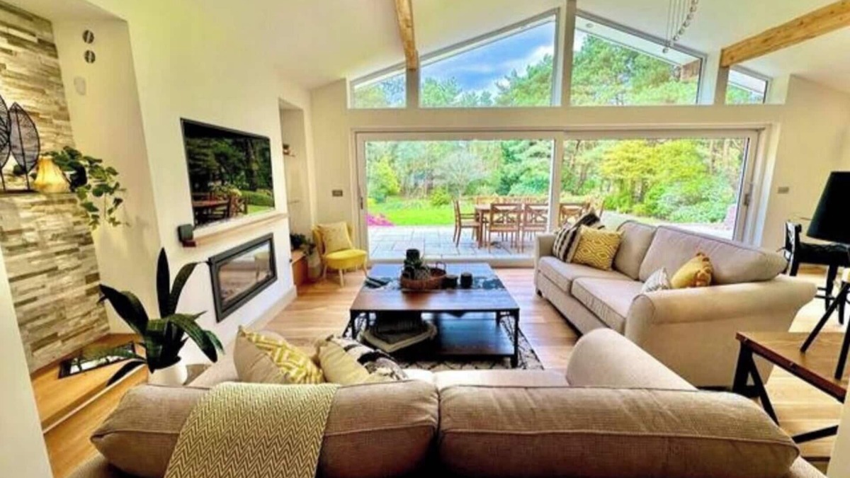 Ringwood House | Spacious Stylish Forest Escape | Kids Outdoor Play