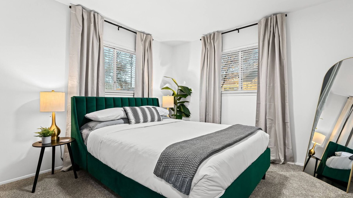 Plymouth House | Spacious & Stylish 2BR Home Close to Downtown + Freeways!