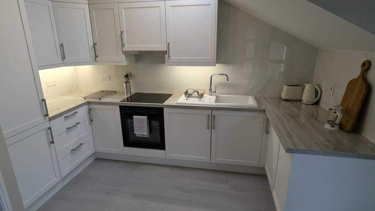 Malahide Apartment | Spacious & stylish, upgraded 1BD @ Malahide Marina