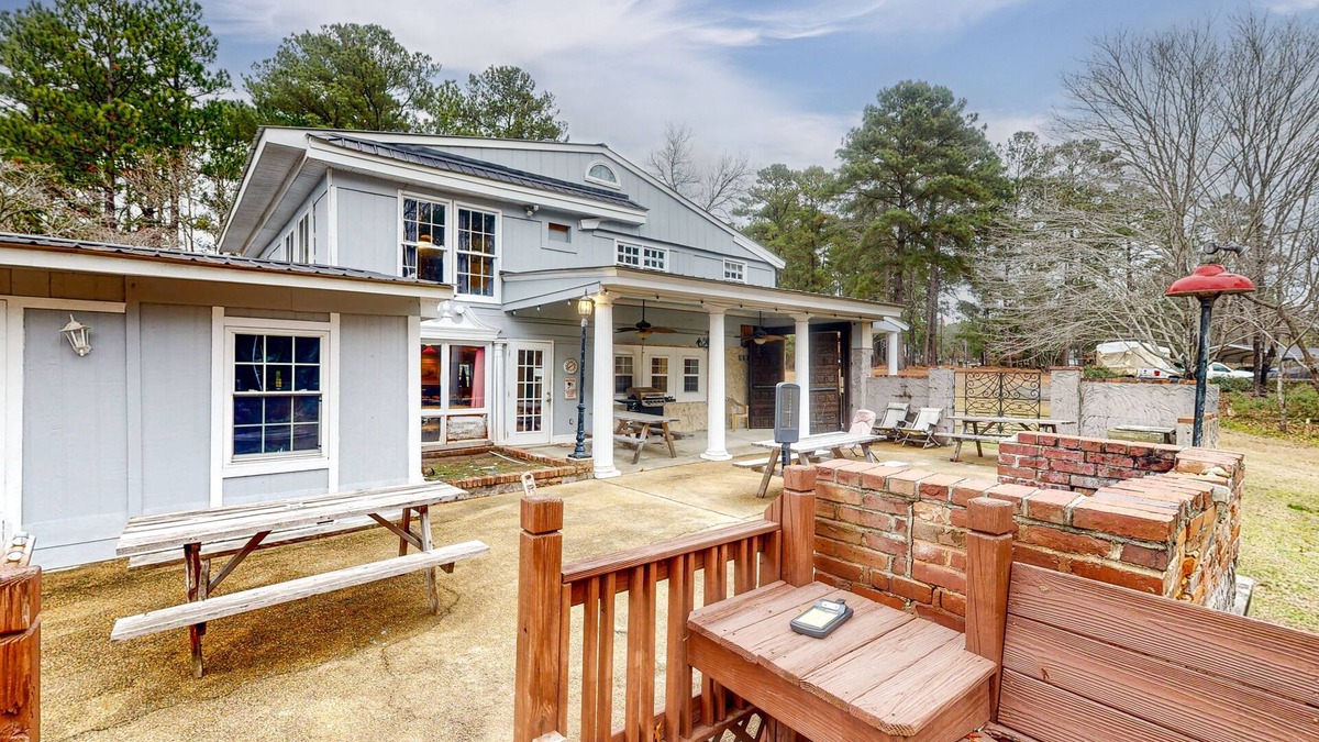 Hartsville House | Spacious & sunlit lakefront home with generous deck, fire pit, & views - dogs ok