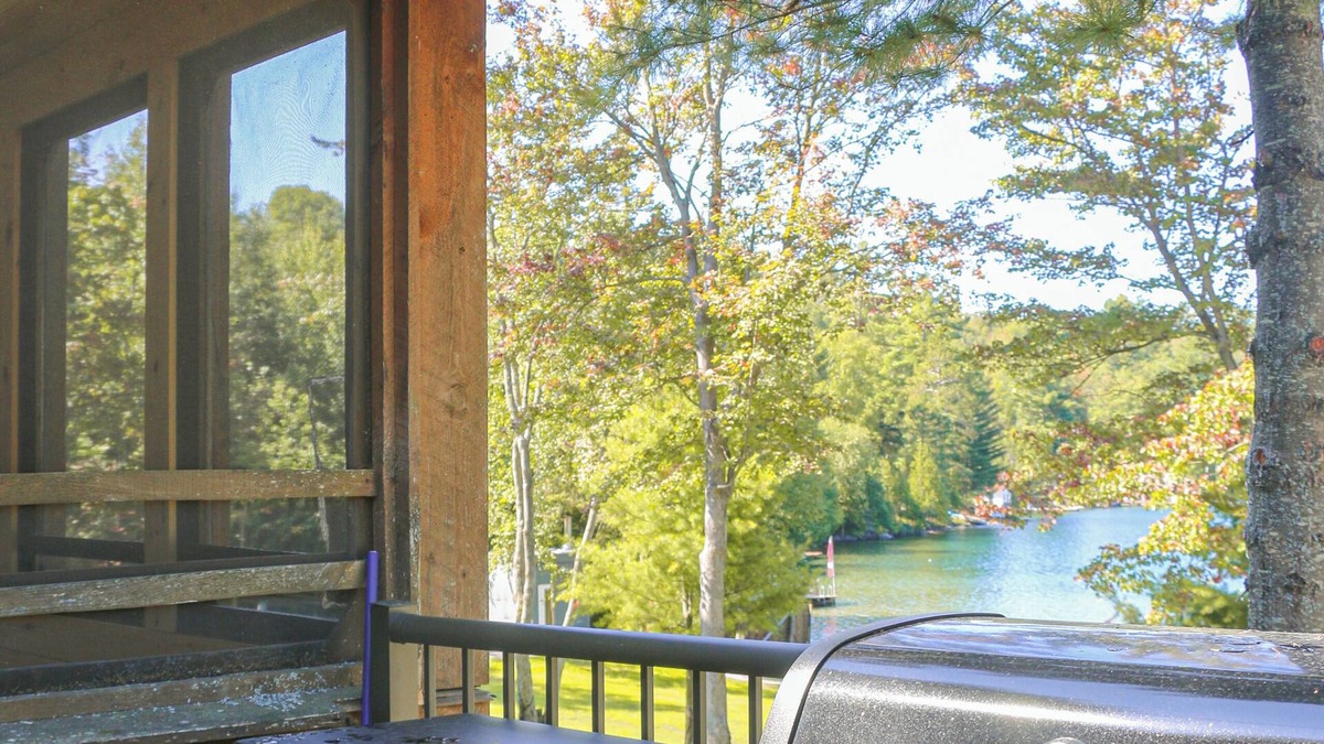 Nairn Centre Cottage | Spacious Three-Bedroom Cottage on pristine Fairbank Lake