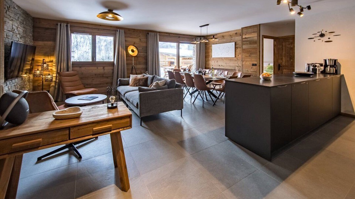 Saint-Sorlin-d'Arves Apartment | Spacious top of the range flat in the heart of the village with sauna