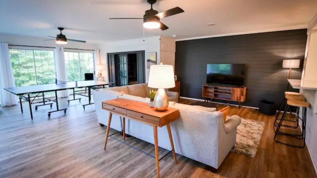Covington House | Spacious, Town Square, Theatre Room! 4 bed/2 bath Private Home on town square