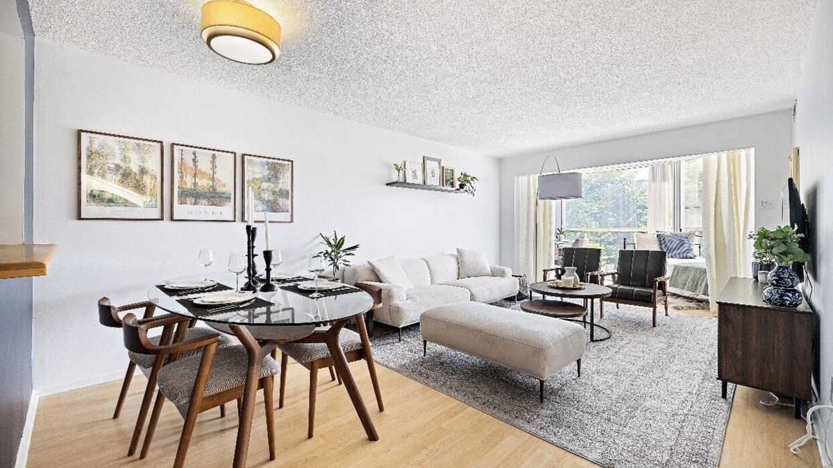 Niagara Condo | Spacious + Trendy King West Condo