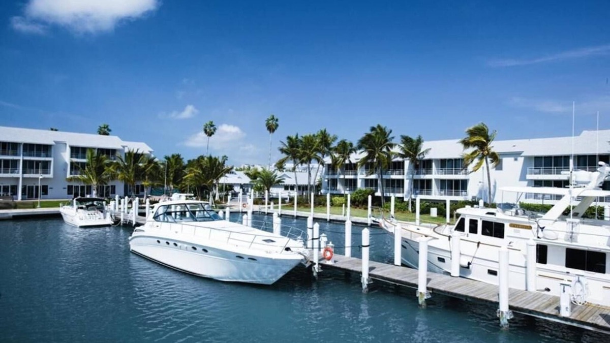 Captiva Apartment | Spacious Two Bedroom Marina Villa w/Stunning Harbor Views & Private Balcony