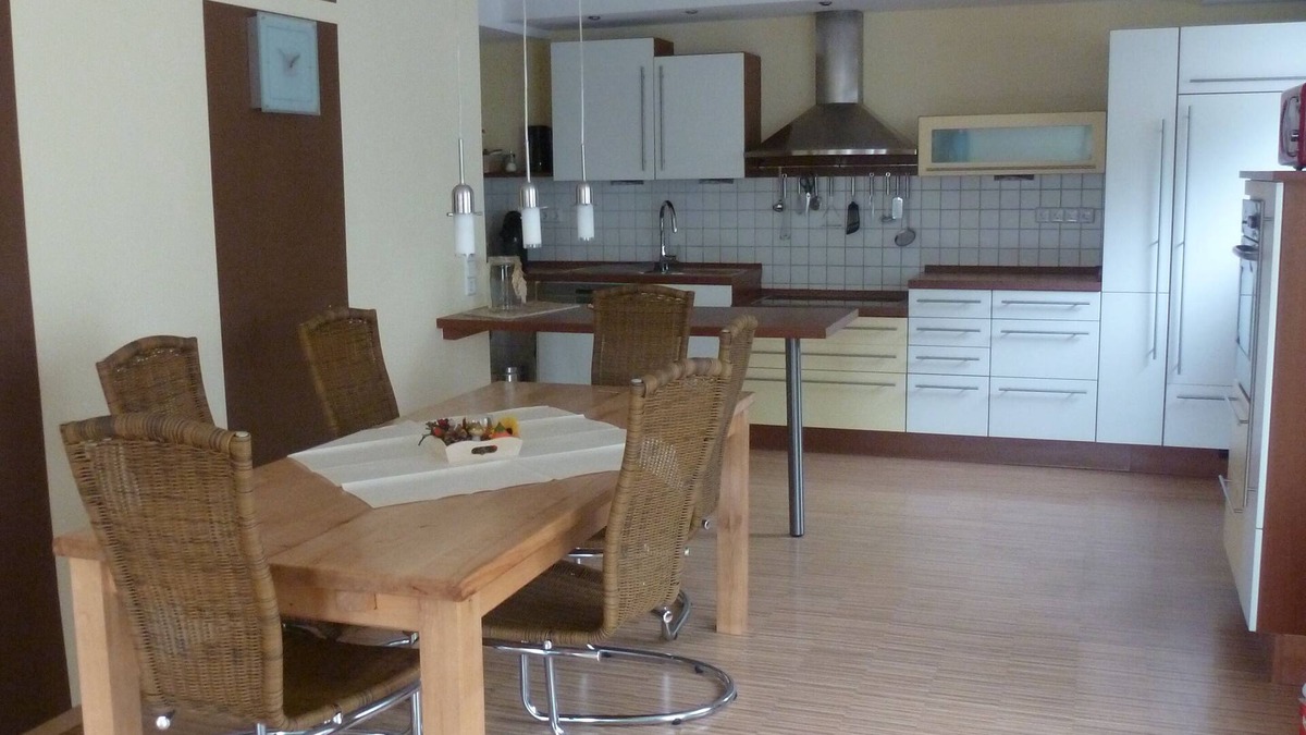 Guenzburg Apartment | Spacious vacation apartment for families, fitters, cyclists, Legoland