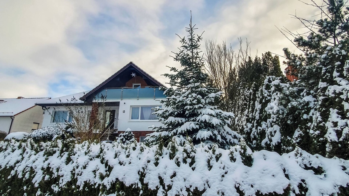 Am Ohmberg Apartment | Spacious vacation apartment in the Harz Mountains with garden and barbecue