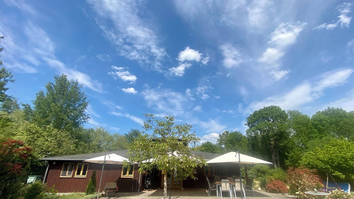 Cammin House | Spacious vacation home with private jetty & boat - Mecklenburg Lake District