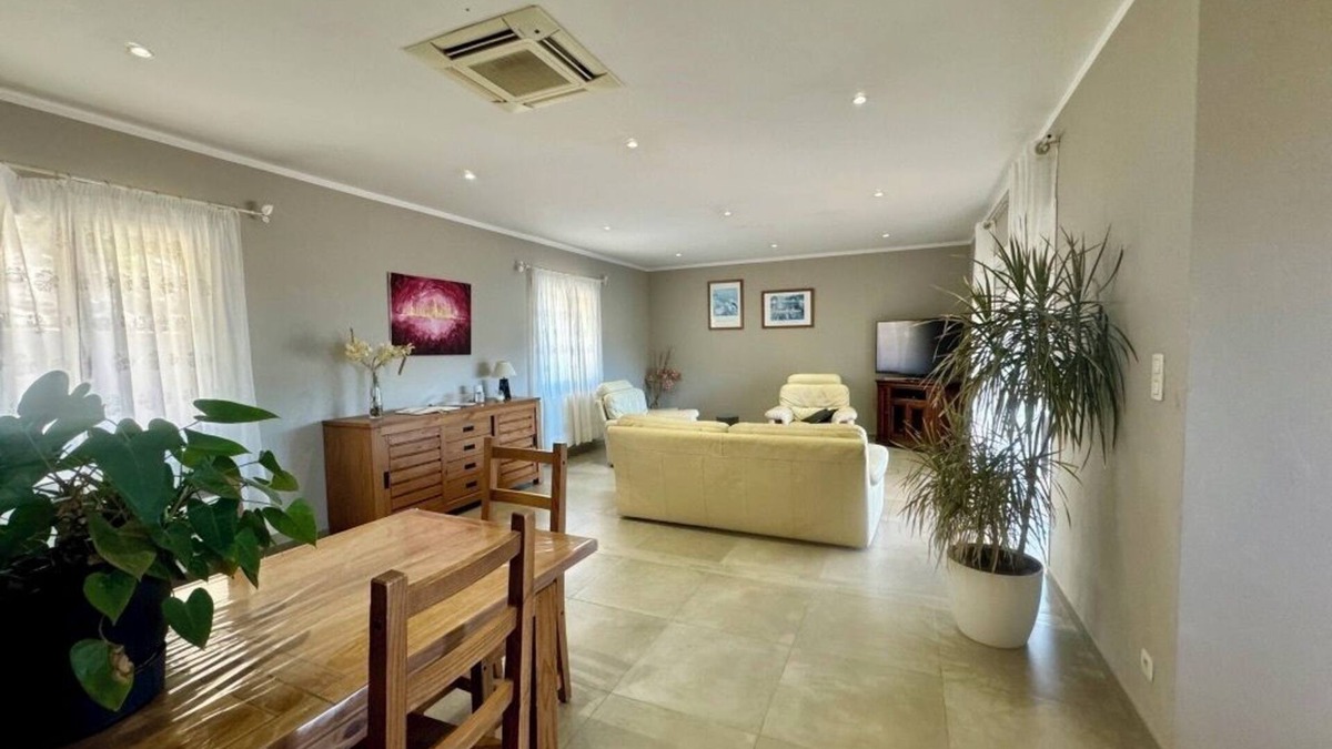 Arbellara Villa | Spacious villa, 10 people, beaches 15 minutes away, ideal for family and friends