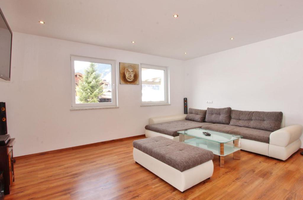 Hinterthiersee Villa | Spacious Villa with Garden in Hinterthiersee