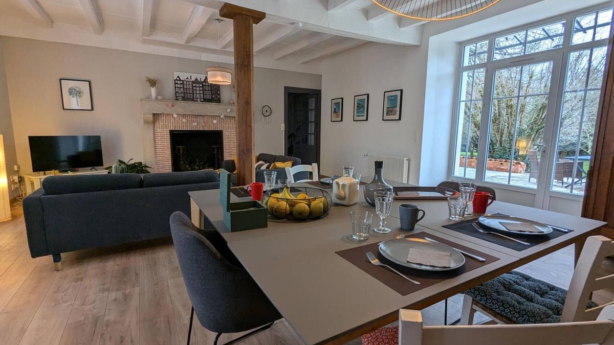 Saint-Claud Cottage | Spacious villa with private garden, pets allowed