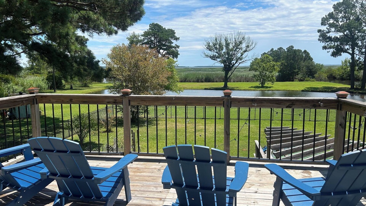 Fentress Other | Spacious waterfront farmhouse with amazing views and kayaking