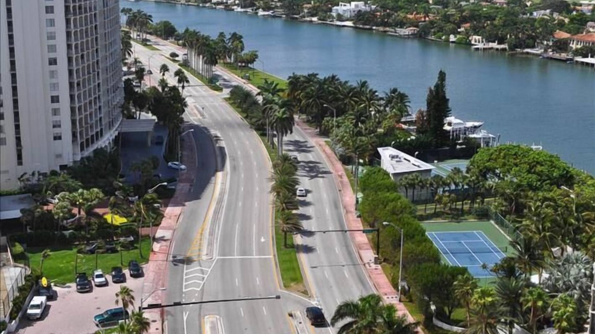 Mid Beach Condo | Spacious Waterfront One bedroom with 1.5 bathrooms