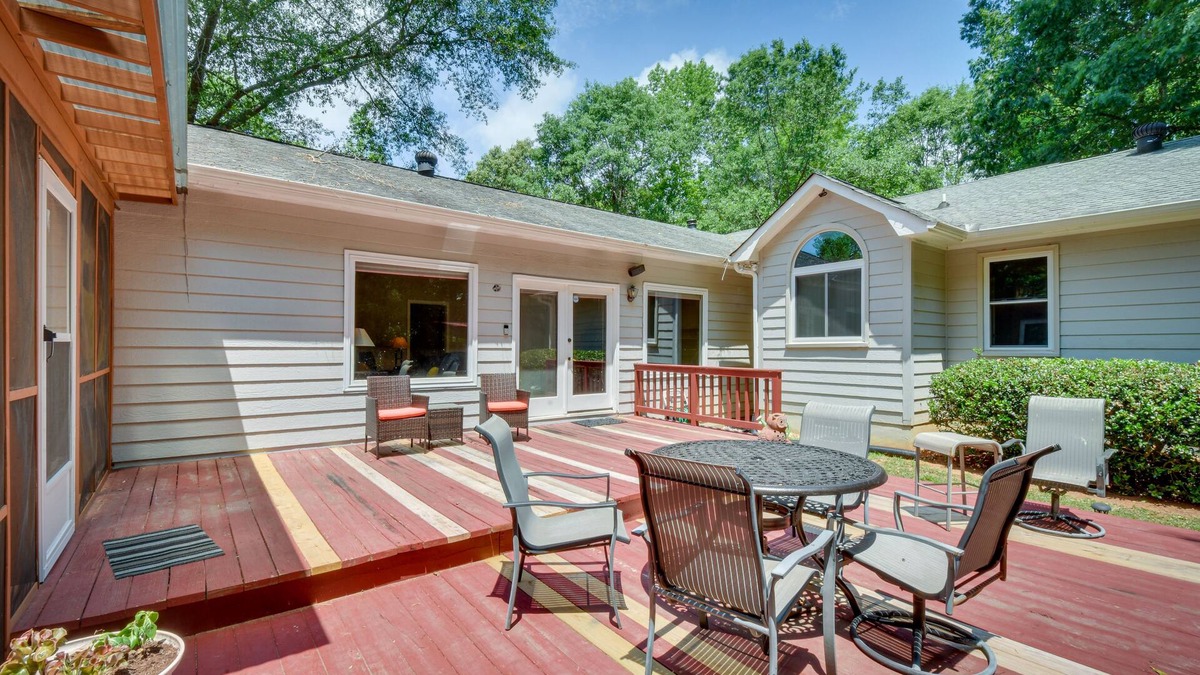 Watkinsville House | Spacious Watkinsville Vacation Rental w/Patio!