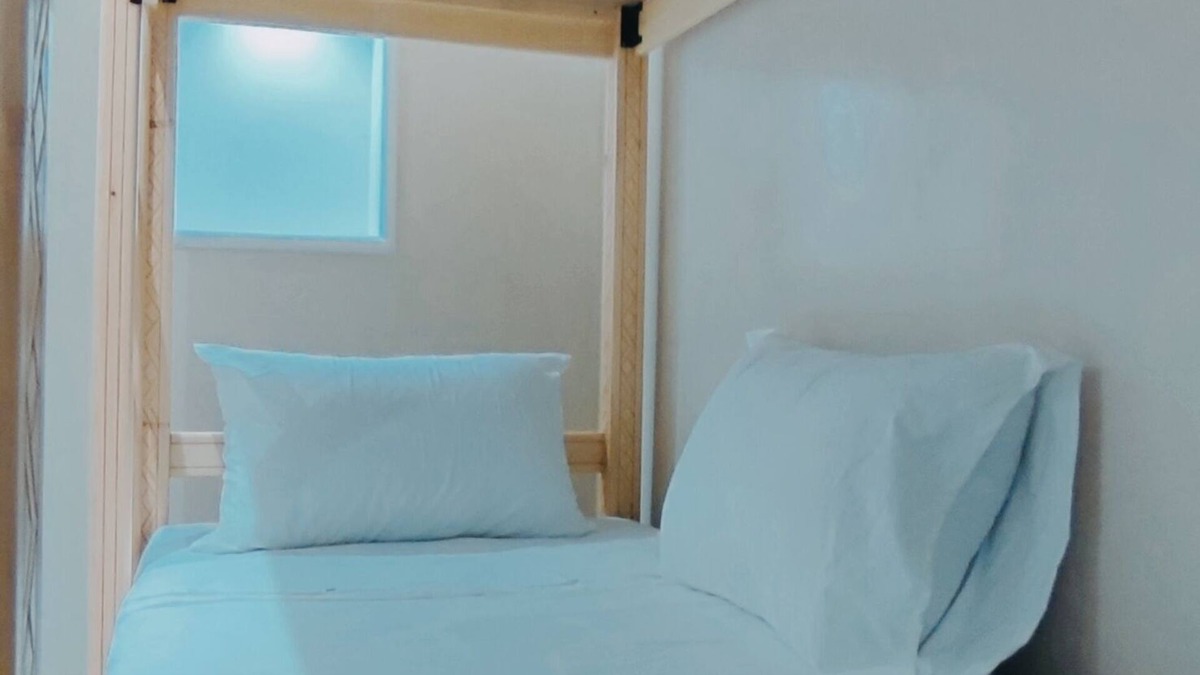 Mejji House | Spacious50m room with bathroom,balcony,sea/mountain views,largebed,5Min to beach