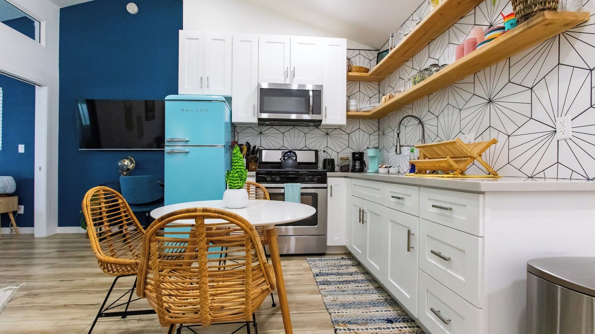 San Onofre Apartment | Sparkling Clean, Stylish 1-bdrm w/parking - 5 min to hiking & beach!