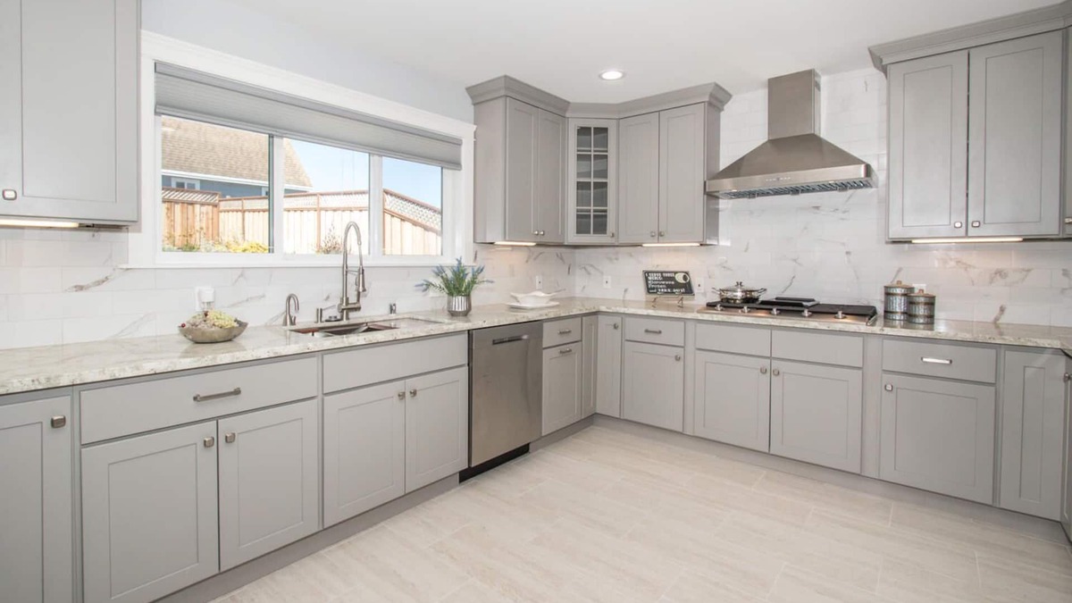 Pacifica House | Sparkling Clean Newly Built Luxury Ocean View 5 BR/3 BA Near SF/SFO+Free Parking