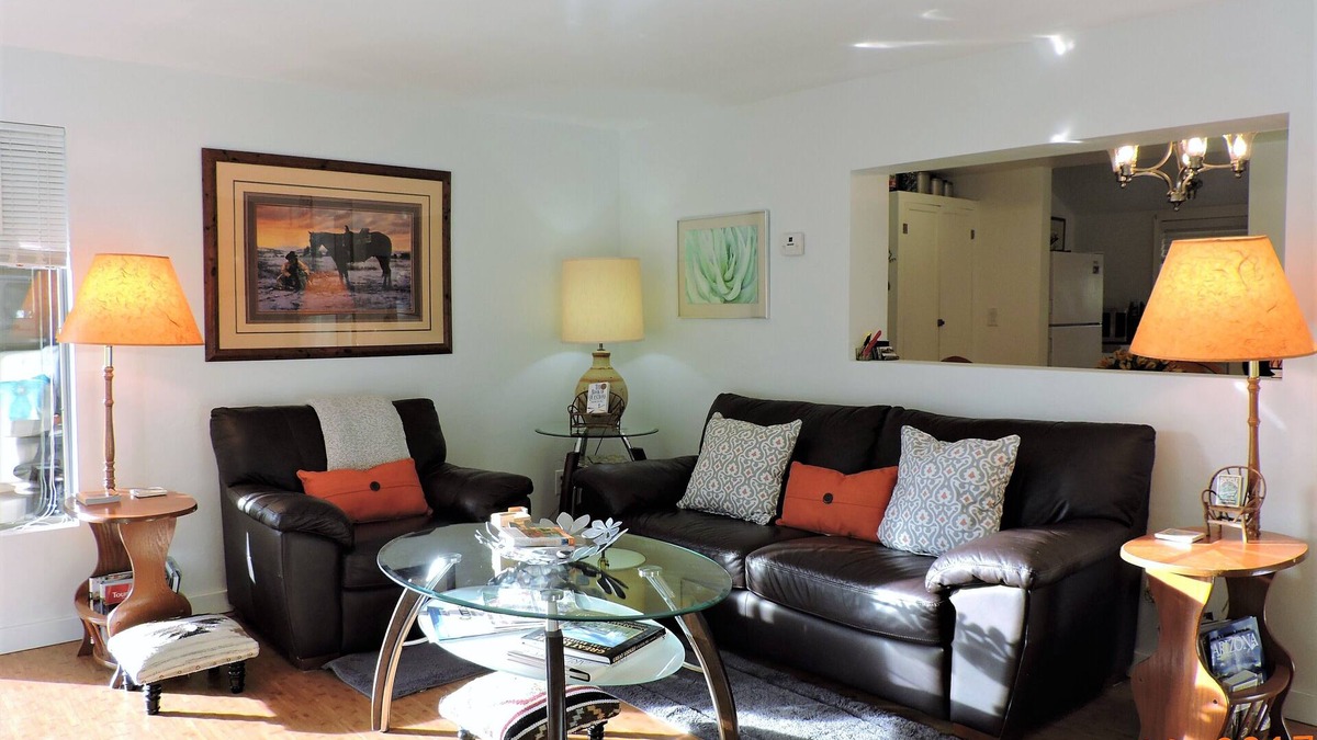 Prescott House | Sparkling Clean, Open Floor Plan, Fireplace, Lanai, 1.25 Acres & 1.6 mi.> Square