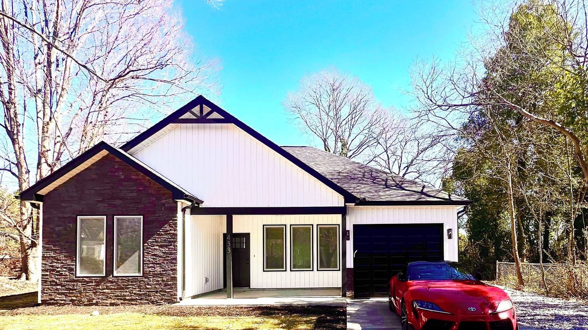 Spartanburg House | Spartanburg 3-Bedroom Home with AC & WiFi , 5 Mins to Downtown Dining & Cafés