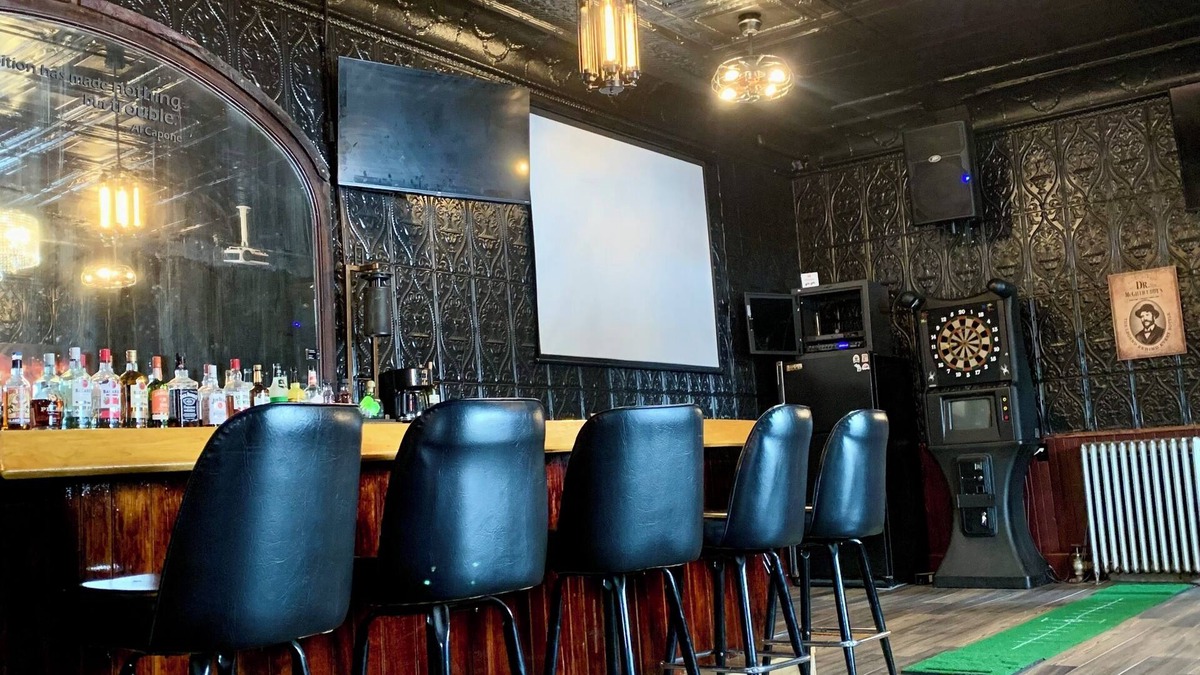 Ironwood House | Speakeasy Lounge Sleeps 16 Silver Street By Trail Private Bar Ironwood Hurley UP